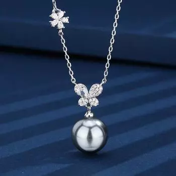 Осенне-зимние украшения Медная основа с золотым покрытием Жемчужное ожерелье с бабочкой Премиальный женский кулон 14 мм