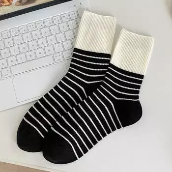 Осенне-зимние женские носки средней длины из гребенного хлопка в полоску One Size