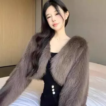 Осенне-зимний дизайн отличается своей уникальностью и неповторимостью, а шуба из искусственного меха с шалевым узором — это короткий плюшевый кардиган для женщин, предпочитающих жаркие улицы. One size fits all (within 70 kg) темно-коричневого