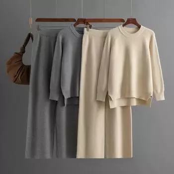 Осенне-зимний комплект из толстого свитера с круглым вырезом и длинными рукавами для женщин, повседневный универсальный свитер, широкие брюки, комплект из двух предметов One Size чёрный