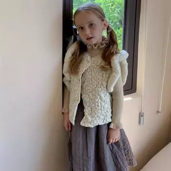 Осенне-зимний однотонный утолщенный теплый жилет для девочек, простая безрукавка для маленьких детей 130 бежевый