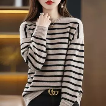 Осенне-зимний полосатый свитер для женщин 2024 года, новая свободная короткая верхняя одежда с круглым вырезом, ленивый трикотажный верх, универсальная нижняя рубашка One Size белый