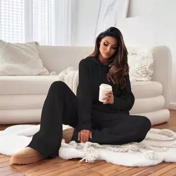 Осенне-зимний женский повседневный спортивный однотонный трикотажный свободный костюм с капюшоном S чёрный