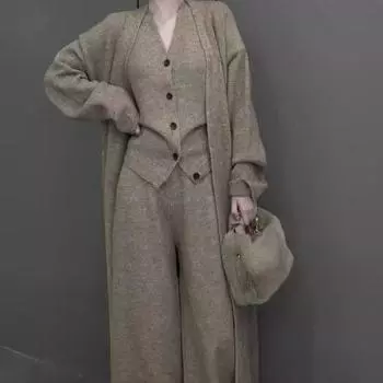 Осенне-зимний женский толстый трикотажный комплект из трех предметов: элегантный свитер с длинными рукавами, пальто и однобортный трикотажный жилет и брюки XXL чёрный