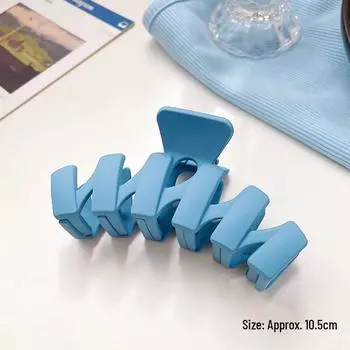 Осенне-зимняя коллекция заколок-крабов цвета кофе с молоком: Универсальная заколка с вырезом для густых волос