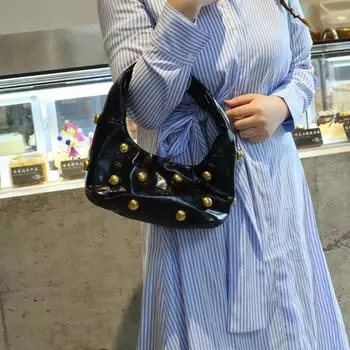 Осенне-зимняя мода с заклепками, сумка-полумесяц, женская сумка из мягкой кожи через плечо, однотонные сумки-хобо