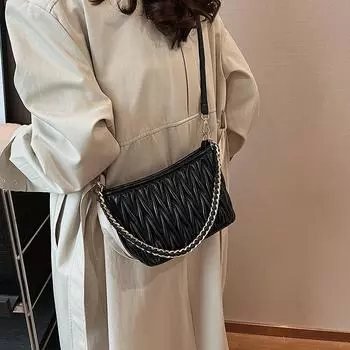 Осенне-зимняя модель внешнего заказа, высококачественная маленькая сумка-мессенджер, женская новая сумка-ведро с цепочкой 2024 года, сумка через плечо. хаки
