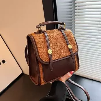 Осенне-зимняя новая сумка 2023, плюшевый контрастный рюкзак в западном стиле для девочек, большая вместительная школьная сумка для студентов колледжа