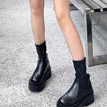 Осенне-зимняя обувь. Удобные женские сапоги больших размеров на толстой подошве и высоком каблуке. 35 чёрный