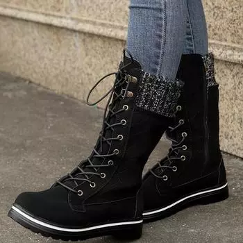 Осенне-зимняя обувь. Женские ботинки однотонного цвета на толстом каблуке, на высоком плоском каблуке, с боковыми молниями и круглыми головками. 36 чёрный