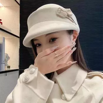 Осенне-зимняя шляпа для верховой езды из чистой шерсти, женская новая вогнутая и выпуклая рыцарская шляпа с утиным язычком, модная универсальная шляпа с маленьким цветком в иностранном стиле M56-58cm чёрный