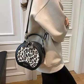 Осенне-зимняя сумка-ретро для женщин 2024 года, новая нишевая модная маленькая круглая сумка с леопардовым принтом, высококачественная сумка-мессенджер чёрный