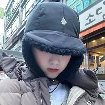 Осенне-зимняя утепленная шапка для защиты ушей из овечьей шерсти, для катания на лыжах и велоспорта, для мужчин, для детей, для пилота Lei Feng M56-58cm чёрный