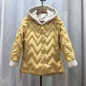 Осенне-зимняя женская короткая гофрированная двухсторонняя вязаная шапка из утиного пуха с завязками белого цвета для студенток S жёлтый