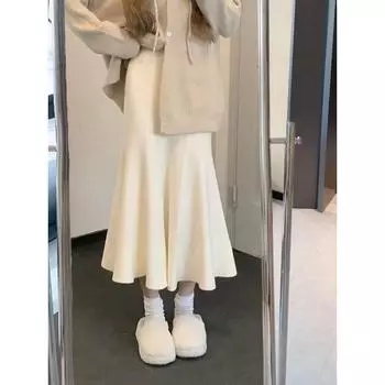 Осенне-зимняя женская нежная ветровая юбка с высокой талией и фактурным трикотажем в пол one size fits all чёрный