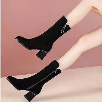 Осенне-зимняя женская обувь на толстом каблуке с боковой молнией и сапогами 35 чёрный