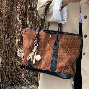 Осенне-зимняя женская сумка в стиле ретро, большая сумка для переноски, простая сумка большой вместимости на одно плечо коричневый