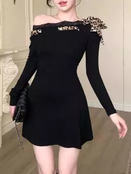 Осеннее кружевное леопардовое принтовое платье с длинным рукавом и диагональной строчкой на плечах, черное чистое платье Desire с завышенной талией, короткие платья American Spice Girl XS чёрный