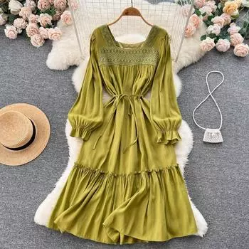 Осеннее платье трапециевидной формы с рукавами-фонариками и рукавами-фонариками с квадратным вырезом и французским дизайном.