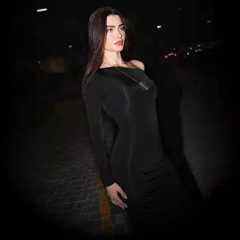 Осеннее сексуальное платье с косыми плечами и ажурной отделкой, длинными рукавами и длинным разрезом S чёрный