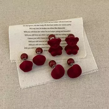Осенние и зимние красные флокированные серьги-гвоздики с жемчугом Love Bear для женщин, уникальная индивидуальность, изысканные универсальные серьги