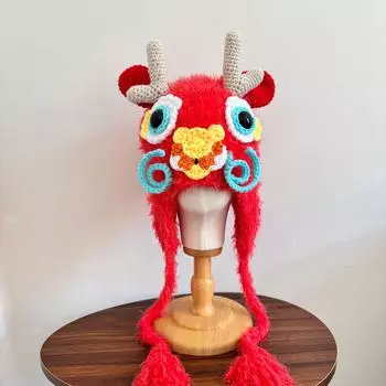 Осенние и зимние новогодние праздничные шапки-ушанки, год Дракона, красные, в китайском стиле, связанные вручную, персонализированные шапки для танца льва, плюшевые шапки для женщин M56-58cm красный