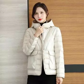 Осенние и зимние новые модели носят пуховики с клеевым покрытием с обеих сторон, женские короткие с капюшоном из легкой и тонкой контрастной белой утки S розовый
