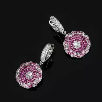 Осенние и зимние серьги ювелирные изделия легкие роскошные полые полые бриллиантовые рубиновые модные универсальные женские серьги