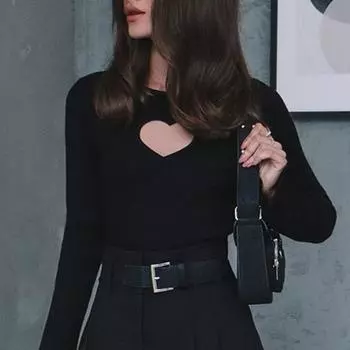 Осенние и зимние женские топы с расклешенными рукавами, облегающий свитер с сердечком и вырезом-лодочкой, однотонный трикотажный топ с баской S белый