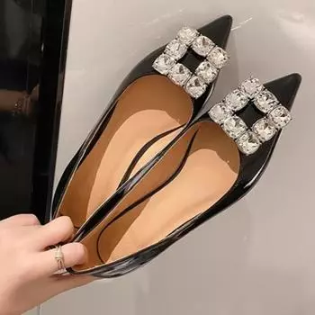 Осенние новые туфли на грубом каблуке, женские модные туфли с острым носком, неглубоким носком, ромбовидной пряжкой, нескользящие низкие туфли 35 чёрный