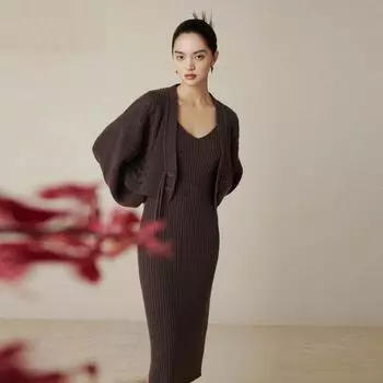 Осенний комплект женского платья 2023, однотонное платье с длинным рукавом и запахом на талии, женское длинное платье, пальто, комплект из двух предметов, свитер, кардиган One Size бордовый
