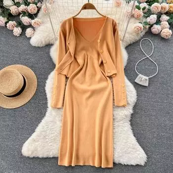 Осенний новый стиль, молочный клейкий ветер, маленькие люди носят женские костюмы, кардиганы, короткие пальто, платья на подтяжках