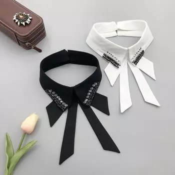 Осенний сшитый воротник свитера с простыми хрустальными бусинами и галстуком-бабочкой, игривый и милый поддельный воротник слоновая кость