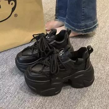 Осенняя дышащая повседневная обувь на толстой подошве, новинка 2024 года, женские кроссовки из массивной кожи, спортивная обувь для папы на высокой платформе 8 см, весна 34 чёрный