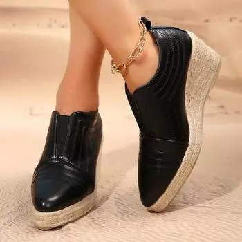 Осенняя и зимняя обувь больших размеров. Удобная обувь на толстой платформе, высоком каблуке, с острым глубоким носком и коротким голенищем. 36 чёрный