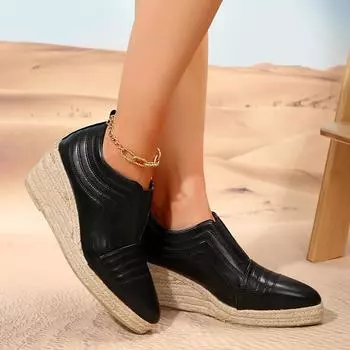 Осенняя и зимняя обувь больших размеров. Удобная обувь на толстой платформе, высоком каблуке, с острым глубоким носком и коротким голенищем. 36 чёрный