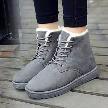 Осенняя и зимняя обувь. Ботинки женские с круглым носком. Ботинки на плоской подошве. Короткие ботинки. Женская обувь. 35 красный