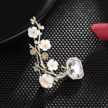 Осенняя и зимняя одежда аксессуары цветочные булавки ретро темперамент платье ципао аксессуары ракушка цветок брошь белый