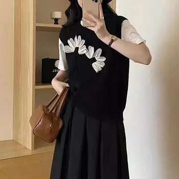 Осенняя корейская версия высококачественного трехмерного цветочного трикотажного жилета без рукавов с круглым вырезом, универсального трикотажного топа One size40-65KG серый