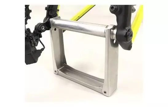 Ostrich 12mm thru axle end fitting for rear