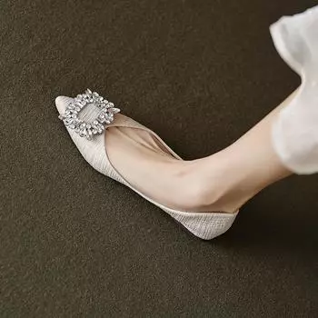 Остроносые туфли женские плоские стразы мягкие подошвы женские туфли большого размера 34 чёрный