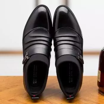 Острый носок 2024 года, трендовая мужская обувь весна-осень, элегантная и классическая повседневная деловая обувь, легитимная обувь для общения, мужская кожаная обувь 38