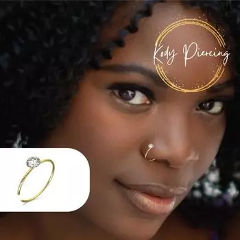 Открытое кольцо KODY PIERCING из 9-каратного золота, украшенное цирконием толщиной 2 мм.