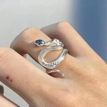 «Открытое кольцо с топазом Sea Blue Topaz Snake 2023 года — уникальный, стильный дизайн» Silver Snake
