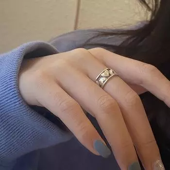 Открытое кольцо в стиле ретро с сердцем любви