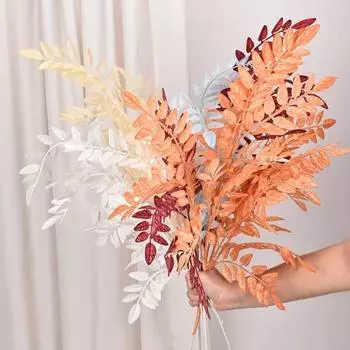 Отличная имитация ветки, не выцветает, прост в уходе, декоративна. оранжевый