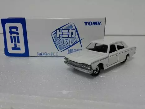 Out of Print Tomica Tomica Lottery V Toyota Crown Super DX White Made in China Crazy Mini Car Circle with Case Shipped from Amazon Warehouse