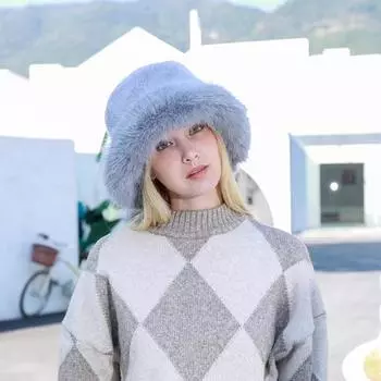 Outdoor autumn and winter imitation fox fur hat women s thickened warm plush bucket hat showing small face ear protector basin hat M56-58cm светло-серый