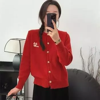 Over-serving red cardigan sweater women s autumn and winter new versatile age-reducing knitted jacket women s spring and autumn S красный