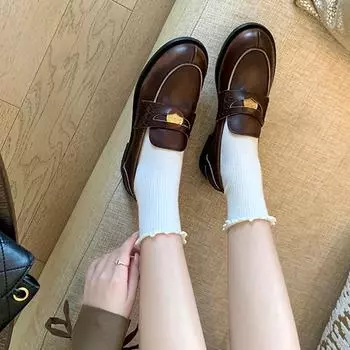 Овчина Кожа Ретро Полированные Лоферы Женские Туфли Светлые Тонкие Туфли Женские Толстые Каблуки Маленькие Золотые Монеты Британские Маленькие Кожаные Туфли 35